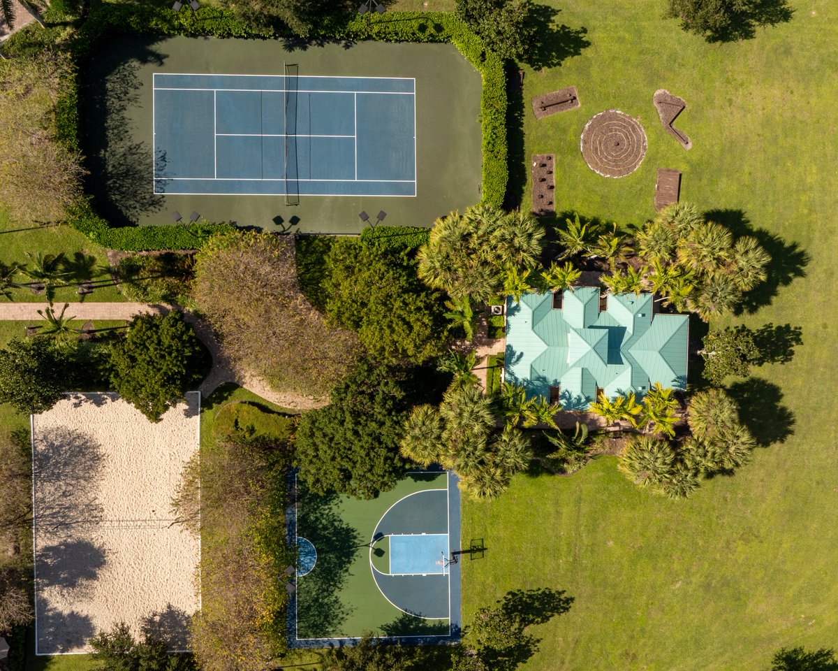 FuturesPalm's tweet photo. When viewed from above, you can see how each space serves a purpose.

Effective behavioral healthcare works the same way.

Treatment should be comprehensive by design, not by accident.

#RecoveryThroughWellness #Wellness #Recreation #Healing #HealthyActivities https://t.co/S0jbv2V4S4