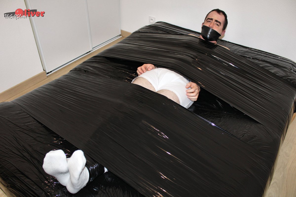 OliverSelfSlave's tweet photo. Wrapped in plastic film

Full video https://t.co/BRK6swZcrH

#tapegagged #gaySocks #gayfetish #gayhogtie #gaykink #gaylycra #gaytape #ballgag #morphsuit #muzzled #spreadeagle #plasticwrap https://t.co/7A3iXrjy7V