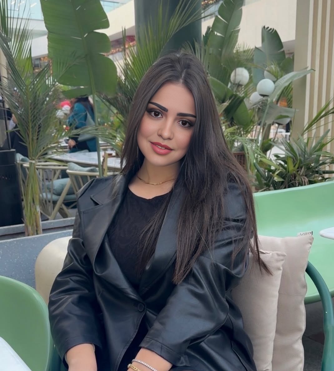 تمت الاشاره اليك👤💬

تم ترقيتك من االأميرة ساره  لتصبح من الأصدقاء  المقربين✅
قبول .... 👥 .... رفض