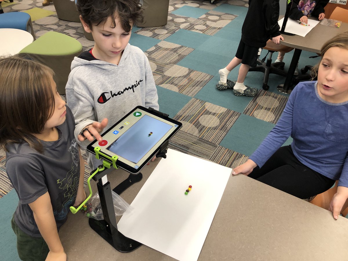 Mrs. Reitz's second graders used a variety of materials to make Stop Motion Animation with Mrs. Nicholls in the Innovation Center today. #ebroadrunners #d15rocks