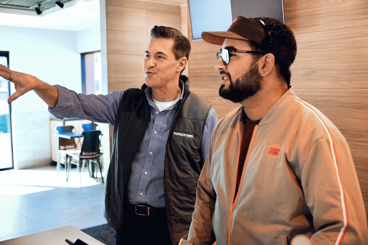 BurgerKing's tweet image. This is Tom Curtis. President of Burger King. 
He opened up his personal line to hear your thoughts. 
He’ll try to get to as many of you as he can. 
So if you’ve got something to say, say it!  

(305) 874-0520  

By participating, you agree to program terms at…