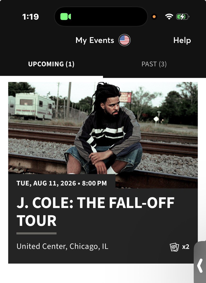 Sugah_Cookie's tweet photo. I survived The Let Out!! Two Hours later! 

#TheFallOff #JCole #FallOffTour https://t.co/AR0MJiRoQQ