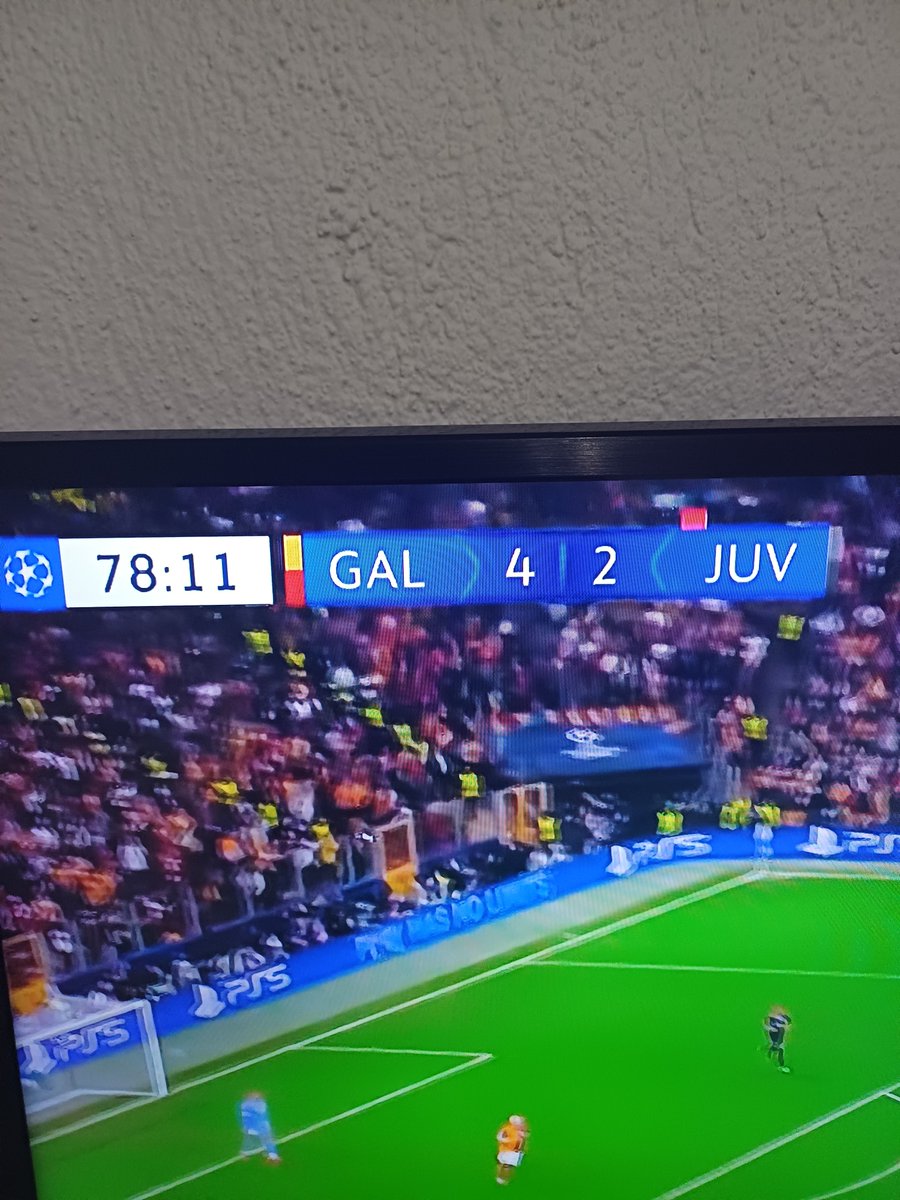 Ne Mutlu Türk'üm Diyene tweet media