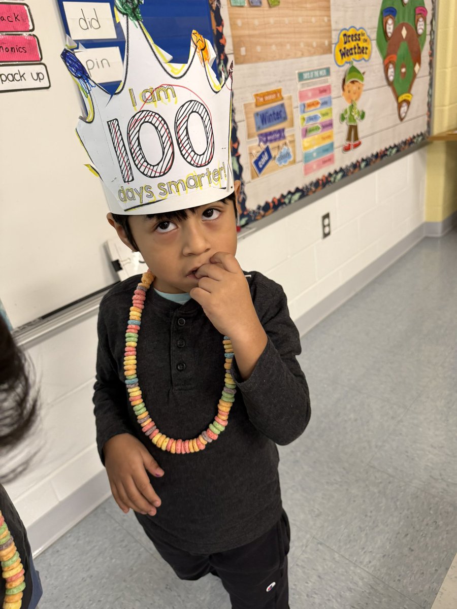 Richardella_FLC's tweet photo. Happy 100th Day of School! https://t.co/M80FIy2JJV