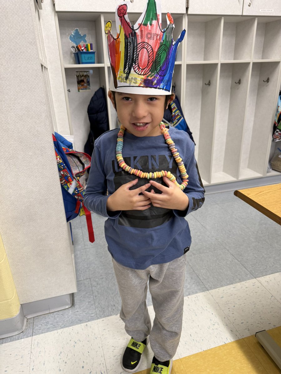 Richardella_FLC's tweet photo. Happy 100th Day of School! https://t.co/M80FIy2JJV