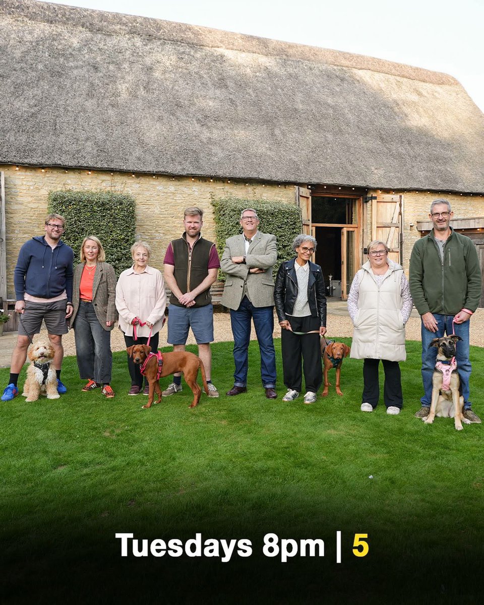GraemeDogfather's tweet image. Get those front row seats Dogfather Super Fans 🐶 

Don’t forget to share your pictures with us of you watching the 100th episode of #DogsBehavingVeryBadly tonight at 8pm on @channel5_tv 

#channel5 #tvshow #dogs #puppies