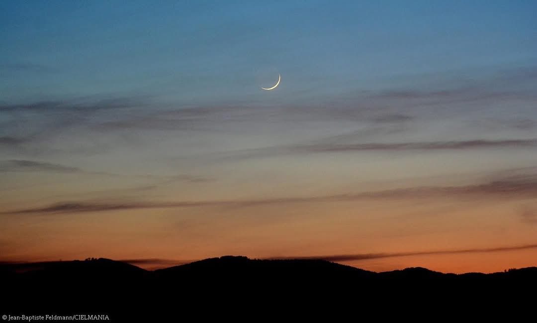 DruartJeanMich1's tweet photo. 🌙 🙏☪️ 2026 est une année peu banale : en effet le carême chrétien et le Ramadan des musulmans commencent le même jour, ce mercredi 18 Février.
Puisse cette coïncidence renforcer le dialogue interreligieux islamo-chrétien et établir une VRAIE fraternité loin de l’agitation et des turpitudes qui troublent notre monde ! 
BON CARÊME & RAMADAN MOUBARAK à toutes et tous…