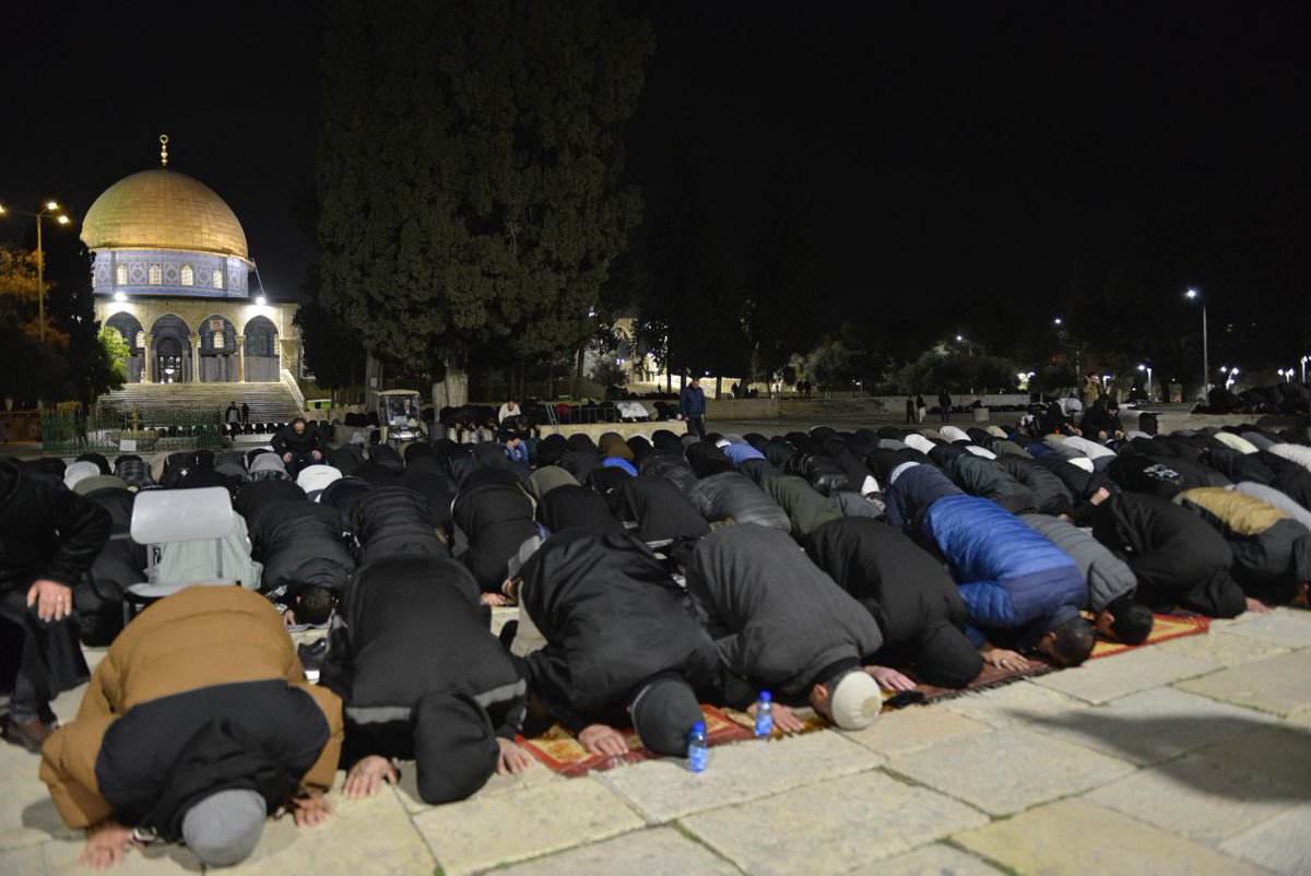 Mescidi Aksa'da ilk teravih namazı kılındı..

Elhamdülillah..