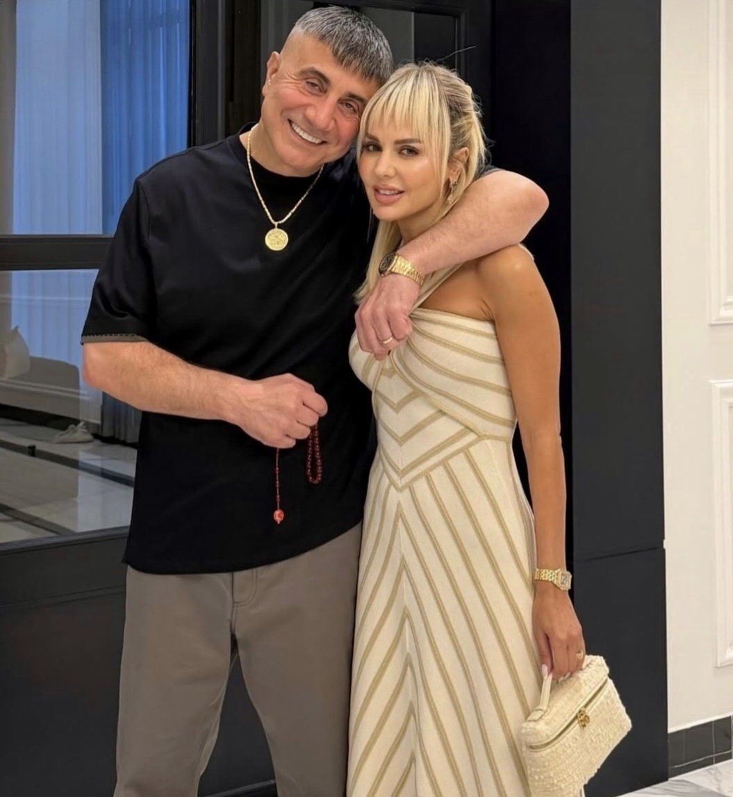 “Sağlam Sevda, Sağlam Aile… Gerisi Teferruat.”
<a href="/sedat_peker/">Sedat Peker</a> #SedatPeker