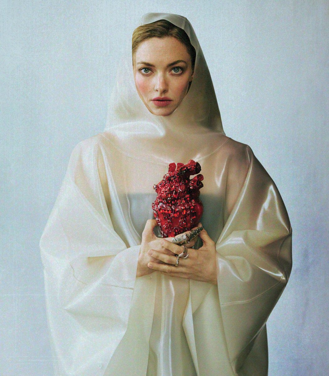vhscut's tweet image. Amanda Seyfried para a Flaunt Magazine.