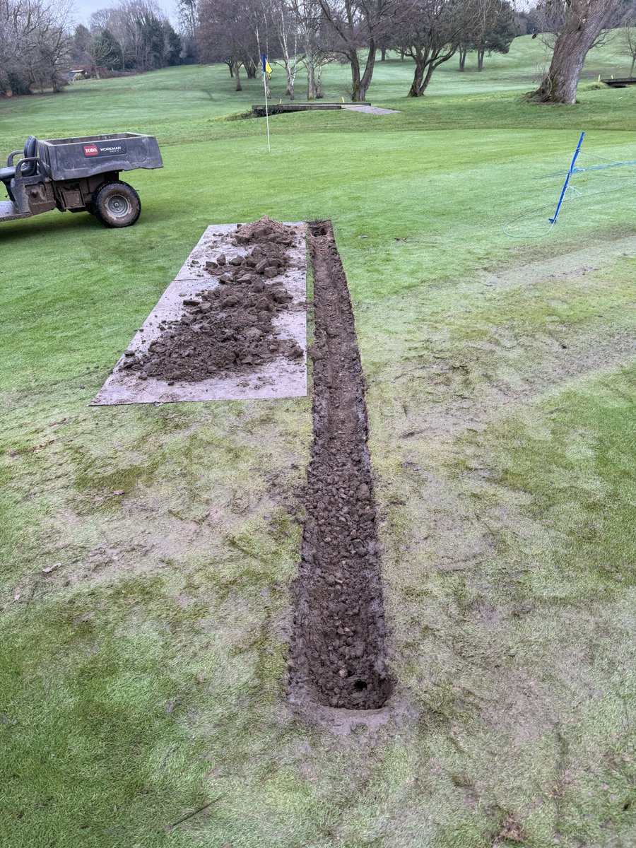 c86low's tweet image. Not the most exciting of jobs, but hopefully will help in helping surface run off to the 13th green. Installing a larger gulley pot into the low spot! #turf #drainage #golfcourse #winter