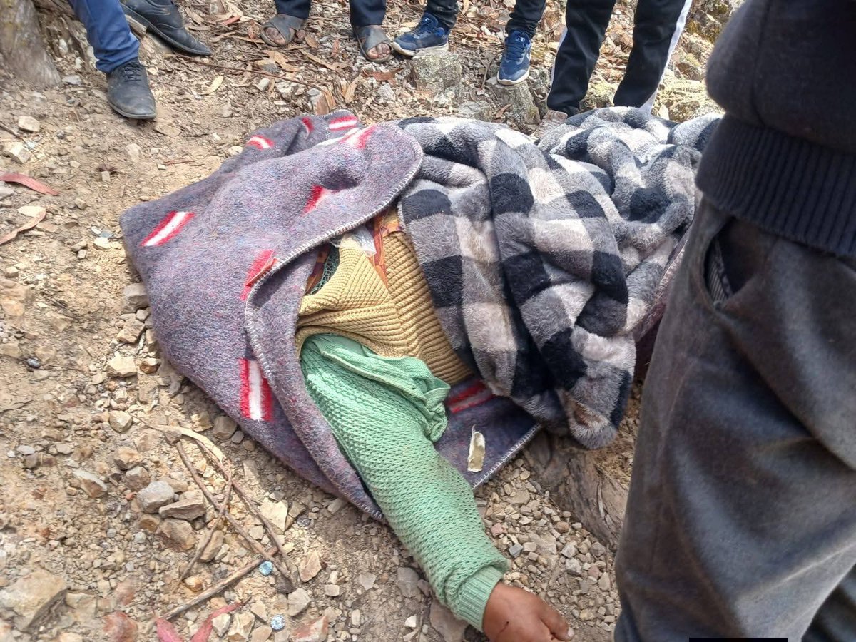 AygunBoDigital's tweet photo. #Aygün🇧🇴 | Accidente de tránsito en Inca Sarawi (Mocomoco). Reportes preliminares señalan fallecidos. Se espera informe oficial en las próximas horas.
#Mocomoco #IncaSarawi #AccidenteDeTránsito #Bolivia https://t.co/PHHljNOFmQ