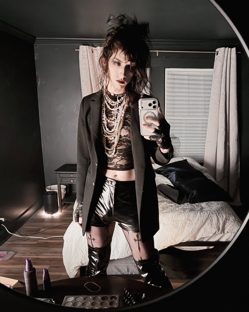 昨晩のビデオの前に。。。