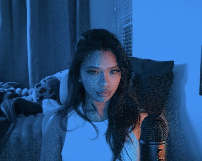 Simoneitl tweet media