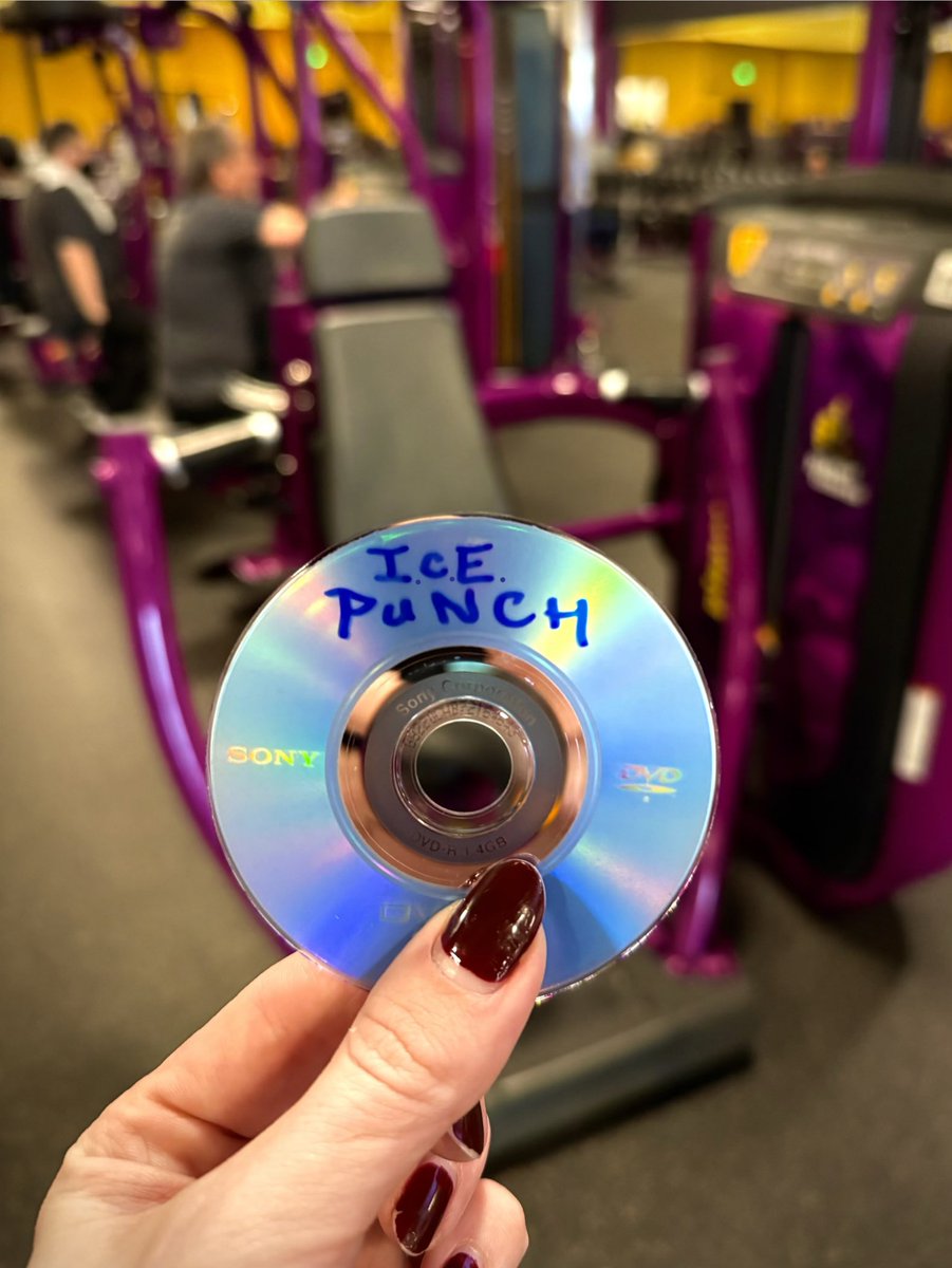 Nora | CEO of Mega Evolution 👾 tweet media