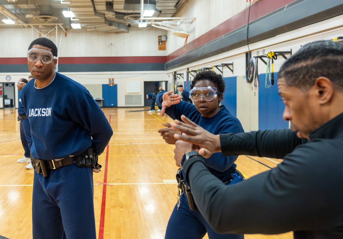 Chicago Police Academy tweet media