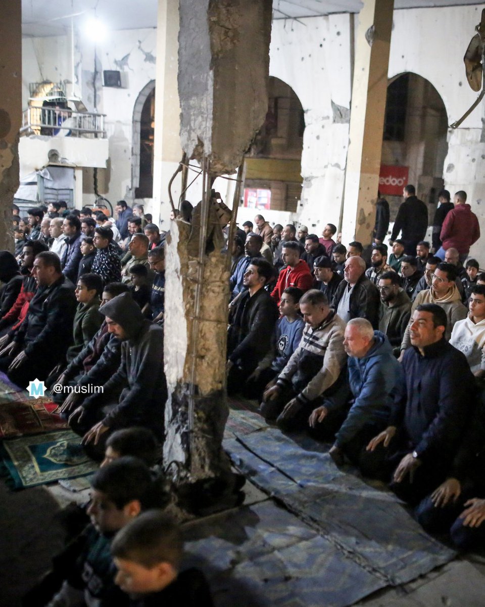 Palestinians pray first Taraweeh prayer of Ramadan amidst rubble of destroyed mosque in Gaza. ❤️‍🩹