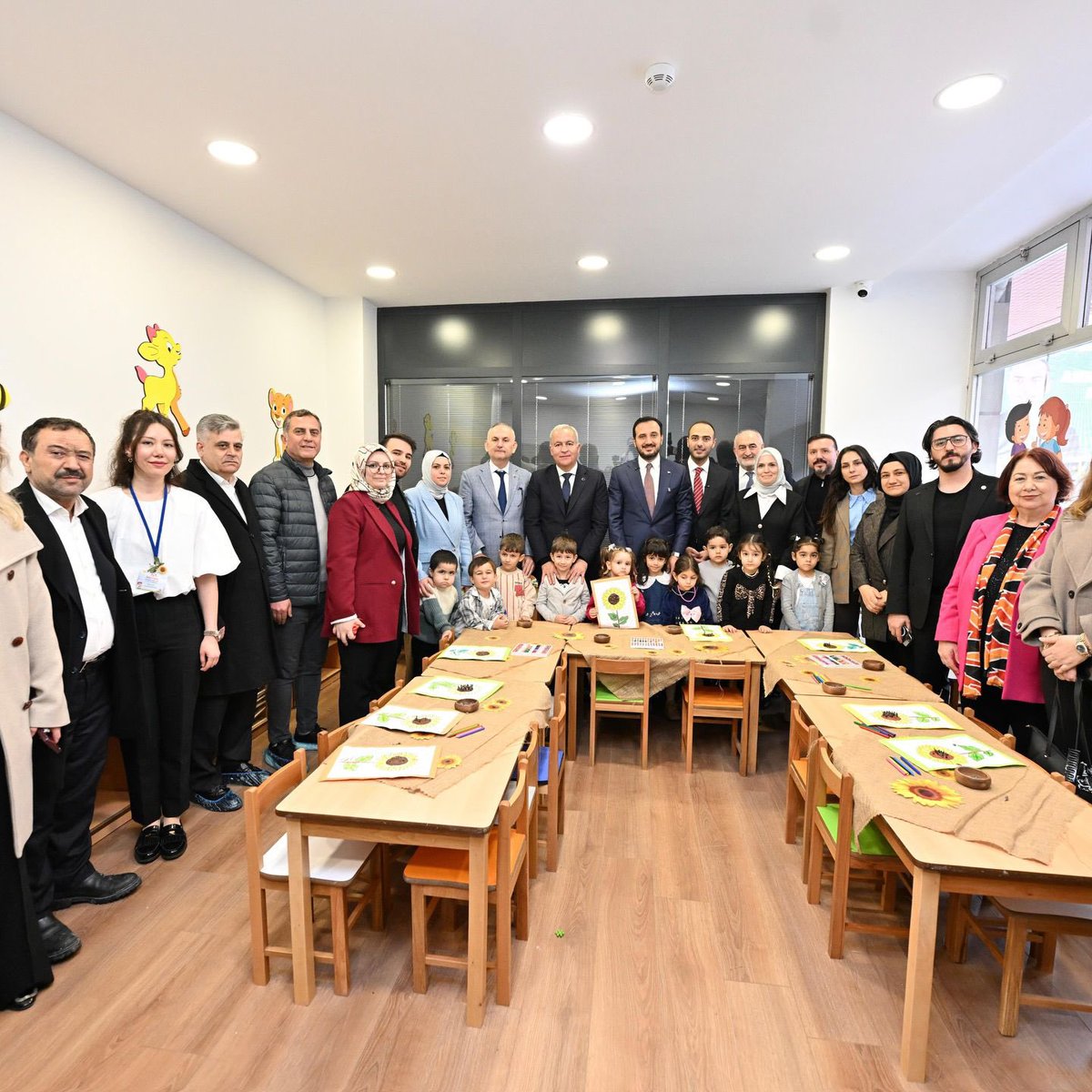 Kadın Çalışmaları Yönetimimizden Seher Kenç ve Gençlik Kolları Yönetimimizden Selim Bayır, Gaziosmanpaşa Belediyesi tarafından açılan Anne &amp; Çocuk Etkinlik Merkezi ve Kafe programına katıldı. Bu değerli hizmet için Belediye Başkan Vekili Sayın Eray Karadeniz’e teşekkür ediyoruz.