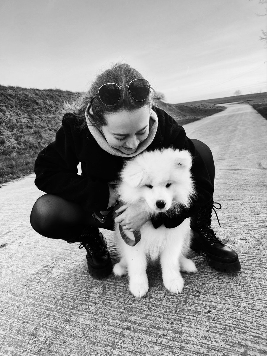 stephgss_'s tweet photo. I almost left this place… but if you’d like to follow my new adventures with the little fluffy bear who joined us this year, come find us on Instagram. 🫶

🐾 : https://t.co/4ZZS7ReVj4 https://t.co/UBYnX8UsrP