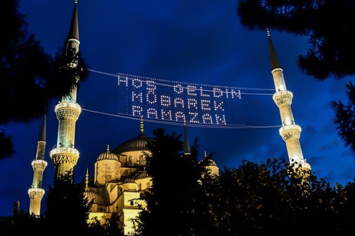 Diyanet İşleri Başkanlığı Din İşleri Yüksek Kurulu, 1447 (2026) yılı Ramazan ayının başlangıcına ilişkin açıklama yaptı.

Kuruldan yapılan bilgilendirmede, şu ifadelere yer verildi:

“Şer‘î ölçüler esas alınarak yapılan astronomik hesaplamalar sonucunda; 1447 (2026) yılı Ramazan