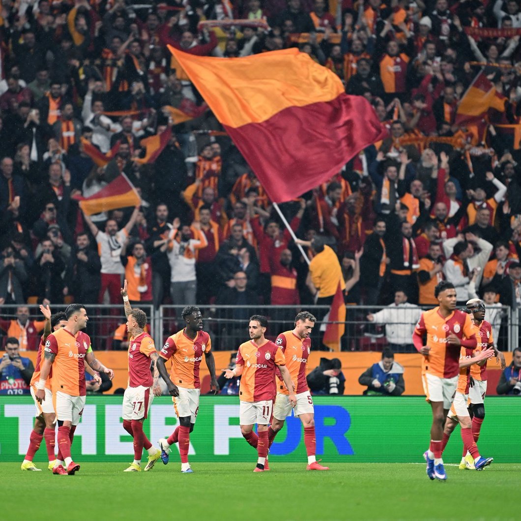 Şampiyonlar Ligi’nde bir maçta 5 gol atan ilk Türk takımı Galatasaray oldu.