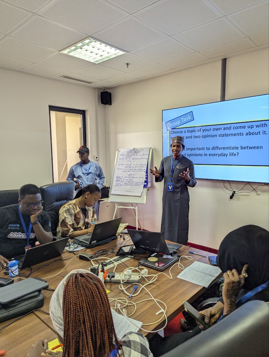 anars_ab's tweet photo. Every journey of impact starts with learning, listening, and connection.
Last 2 weeks, I had the privilege of participating in a Capacity Building Workshop for Young Peer Educators organised by @unicef_nigeria

Regards,
Anas Abdulkadir Isah
29 Sha bān 1447 AH / 17 February 2026 https://t.co/Lt09eNpNgq