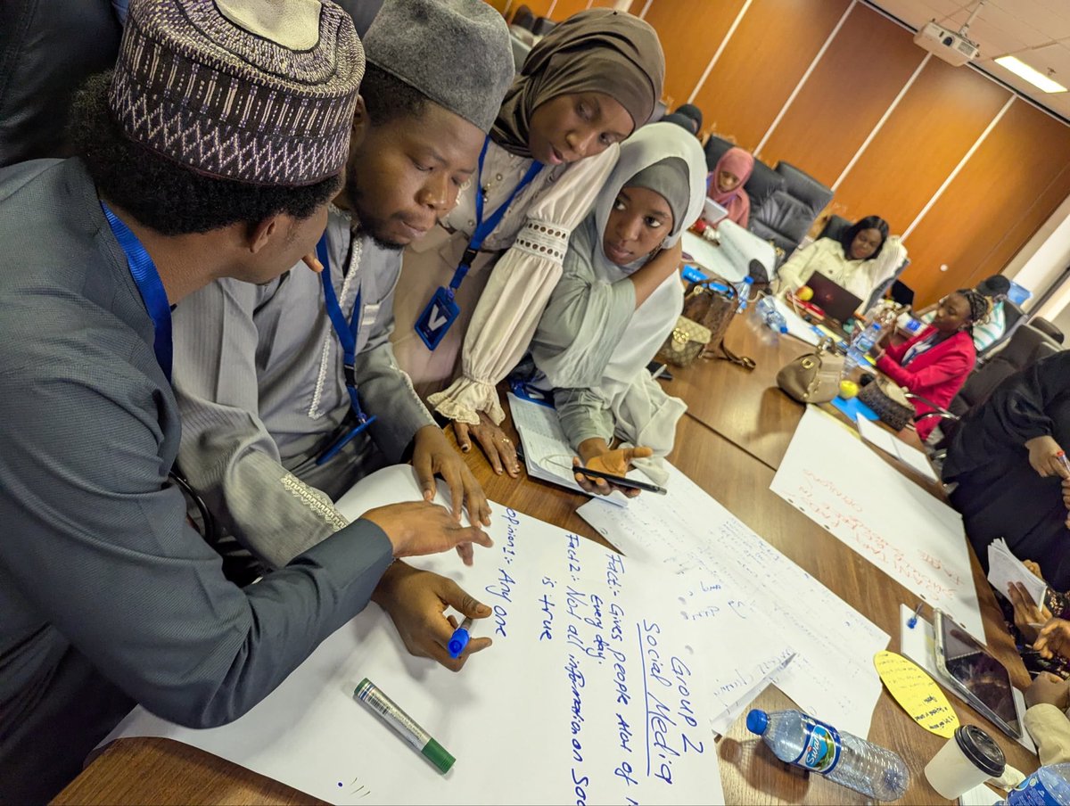 anars_ab's tweet photo. Every journey of impact starts with learning, listening, and connection.
Last 2 weeks, I had the privilege of participating in a Capacity Building Workshop for Young Peer Educators organised by @unicef_nigeria

Regards,
Anas Abdulkadir Isah
29 Sha bān 1447 AH / 17 February 2026 https://t.co/Lt09eNpNgq