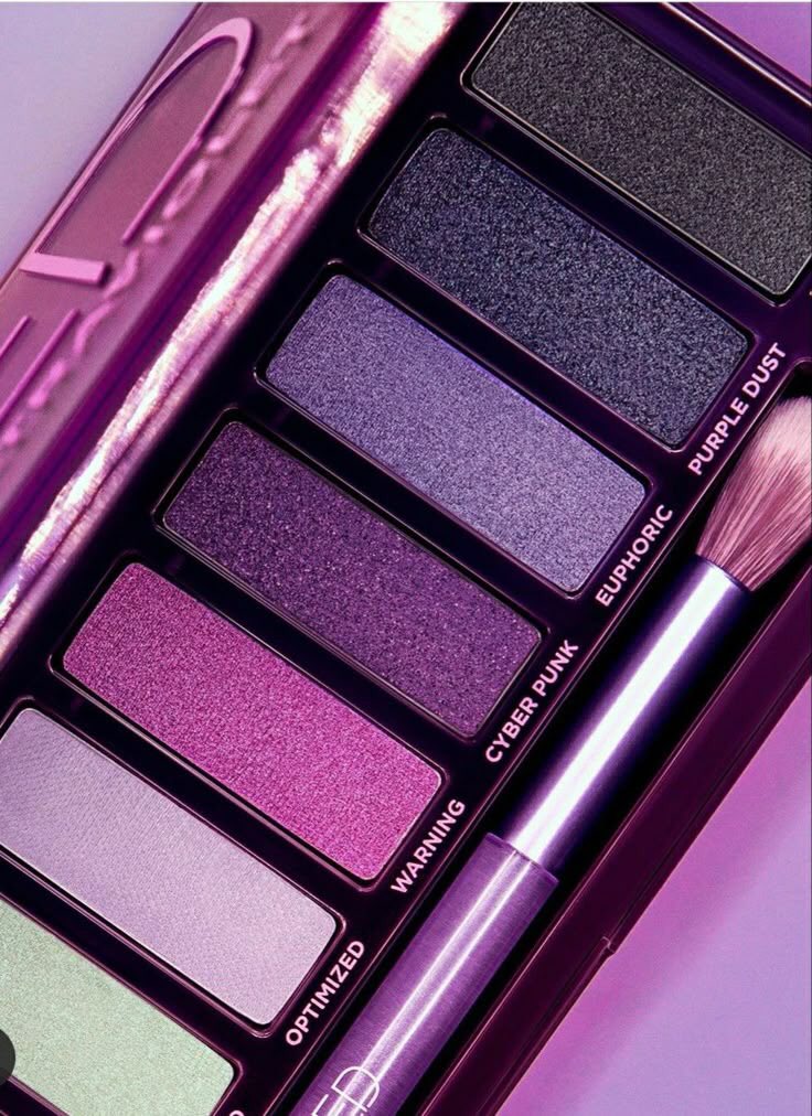 violettweets_'s tweet image. shades.