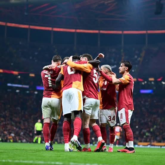 Tebrikler Galatasaray!

Ekran başında bize hem heyecan hem de gurur yaşattınız. 🇹🇷