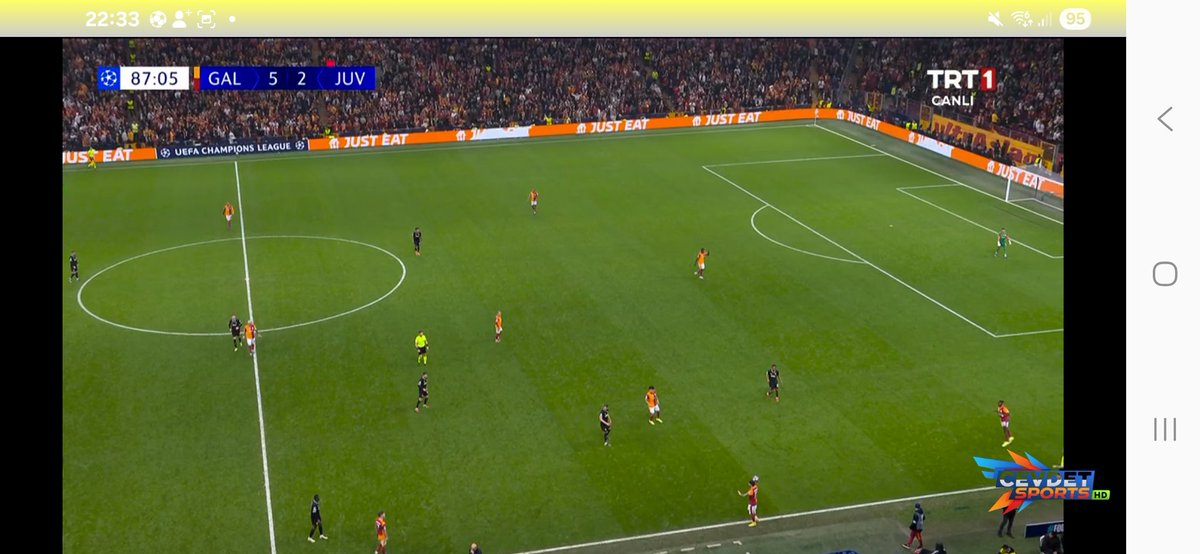 Tebrikler #Galatasaray 'ımız💛 ❤️
Sıra #Fenerbahçe de💙 💛 🇹🇷 🇹🇷