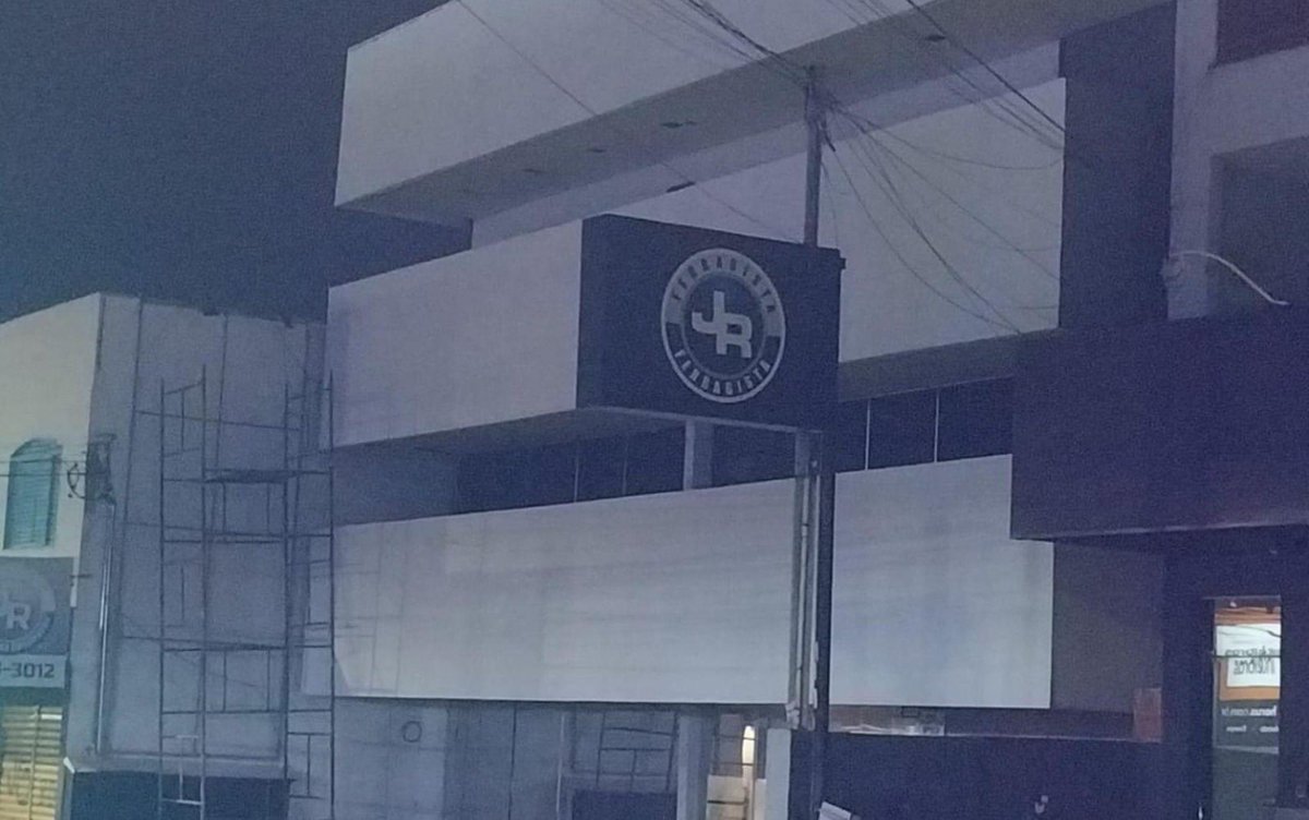 Alunos cobram respostas após fechamento repentino do Instituto Delta Proto em Rio Verde ⇒ glo.bo/edek0av
#NoArNaCBN #CBNGoiania #policia