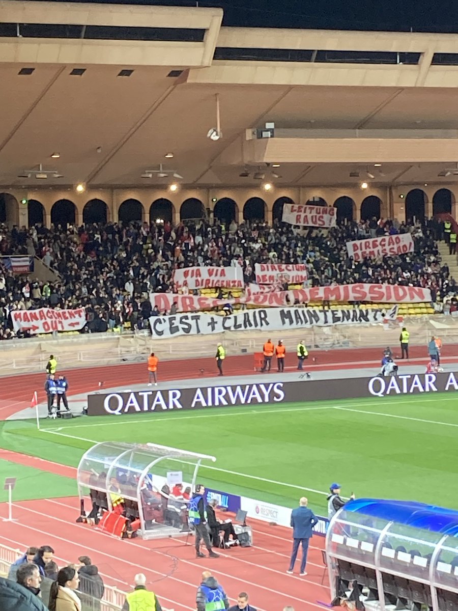 LaDiagonale_'s tweet photo. Je crois que les Ultras réclament la démission de la direction https://t.co/FK00KBEPop