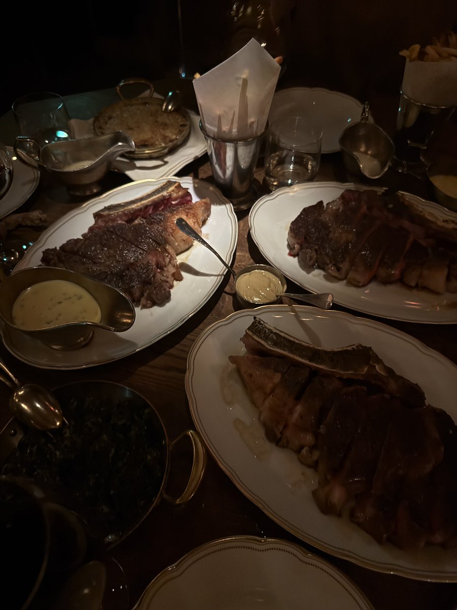 Quelle fierté d’accueillir mon fournisseur dans mes entrepôts à Paris. 

Il y a 6 mois je suis allé en Chine pour la première fois, et avec <a href="/ChasseurDeTulip/">ChasseurDeTulipe</a> on a pris la décision de nous séparer de notre agent avec qui on travaillait depuis > 3 ans et avec qui tout se passait