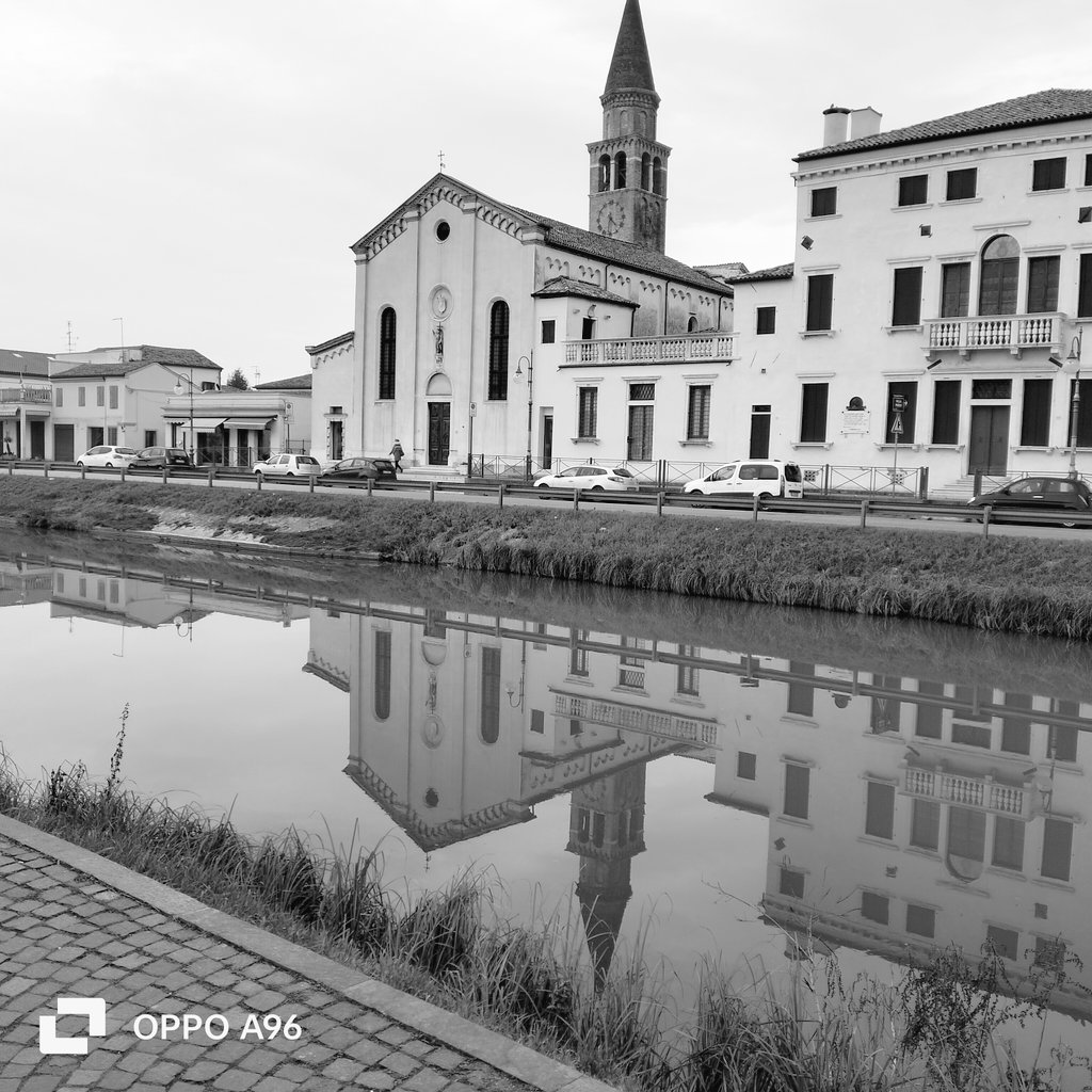 Sere in cui l'anima in affanno #siFerma e chiede solo un po' di tregua.
<a href="/UnTemaAlGiorno/">#UnTemaAlGiorno</a>