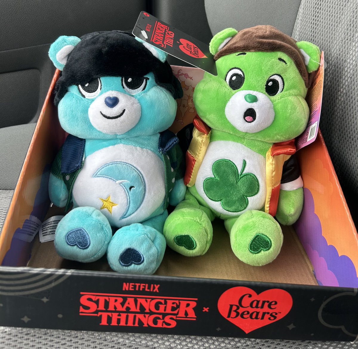 this is a set. do not separate.