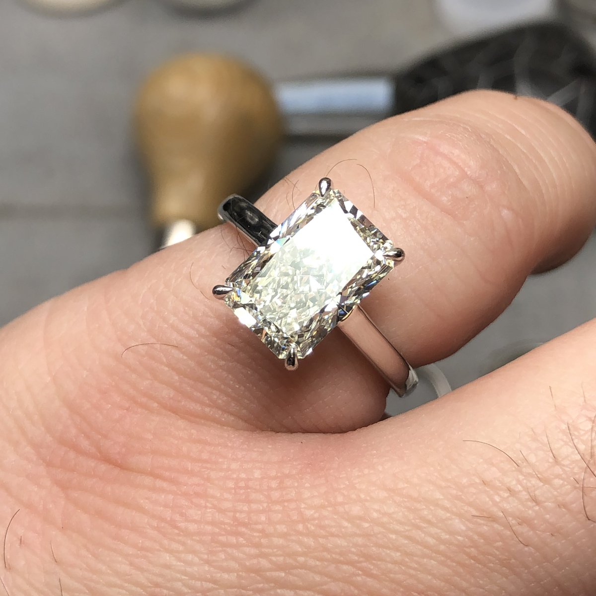 LukeyLux // Customs Open 🍉 tweet media