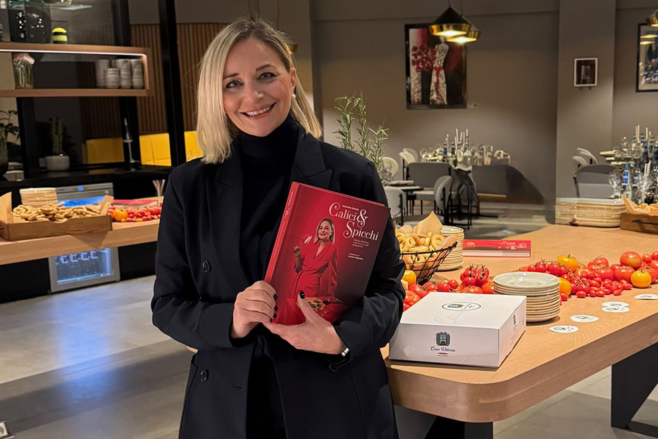 Bereilvino's tweet photo. Pizza e Vino, quando l’abbinamento diventa una questione di stile
#Abbinamenti #AntonellaAmodio #Bollicine #Cultura #Pizza #Spumanti #Tradizione #Vino
https://t.co/MLRFM1h9jB https://t.co/2TzFnBLxcT