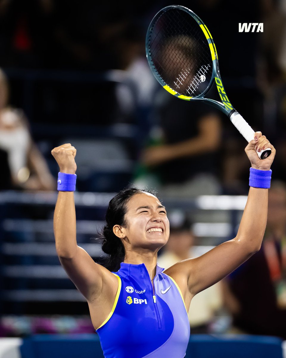 WTA's tweet photo. Take a bow Alexandra Eala 👏👏👏

#AlexandraEala | #DDFTennis https://t.co/ey3HwrcGhJ