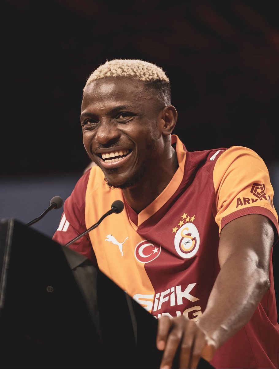 omerkeman's tweet photo. İyi ki bizimlesin Osimhen! 💛❤️ https://t.co/mjqp7qjkBr