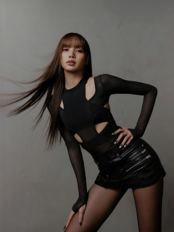 #LISA stuns in <a href="/KITH/">Kith</a> Women Spring 2026.

She served as a guest designer for the campaign.
