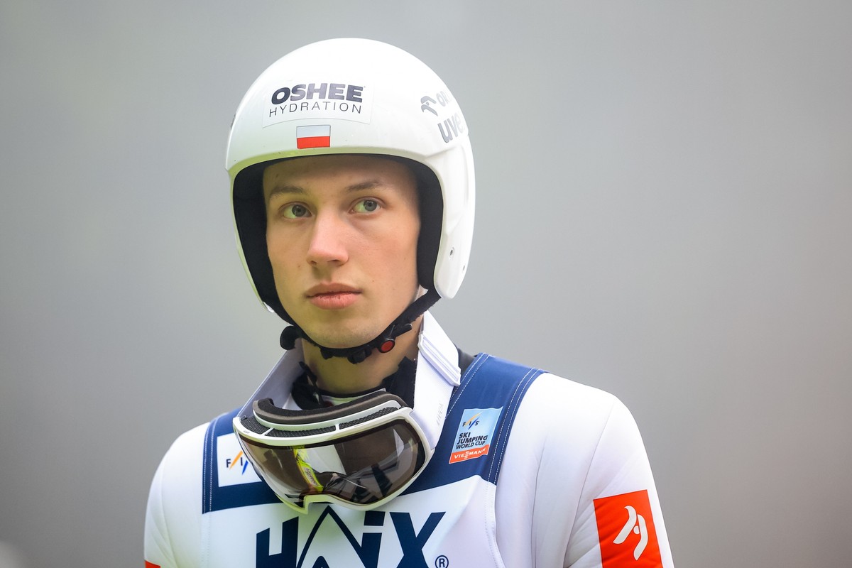 Chciałbym zobaczyć Tomasiaka w kasku RedBulla.
Po tylu latach by się przydało. #skijumpingfamily