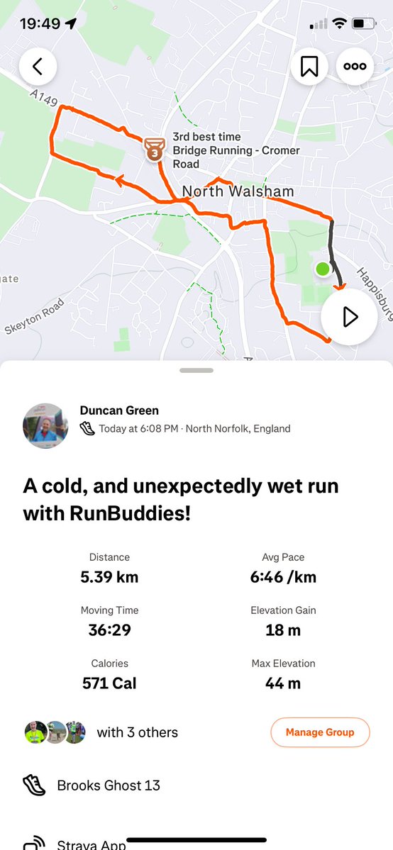 The wind was cold, but we all set off with high hopes of a dry run tonight. Then, half way round a snow/hail shower hit and we all got soaked!! 🥶🙄 Still good to be out and a lovely run.