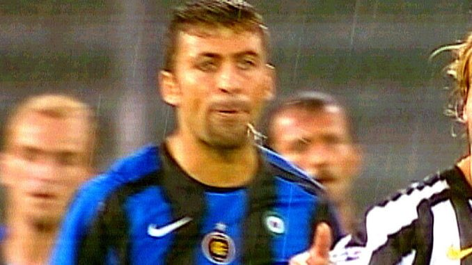 Tex135485's tweet photo. @2Tacoaltavolo3 Sciacquati sempre la bocca quando parli di Alex giullare cartonato. E ricordati di tutti i personaggi indegni che avete avutro tra le vostre fila. https://t.co/h4ObnWSOCt
