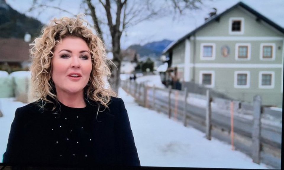 jp230969's tweet image. Roekoe roekoe, volgens mij is dit een goed stand-in mocht Marijke Helwegen een keer niet kunnen… #wintervolliefde #saskia #klaas