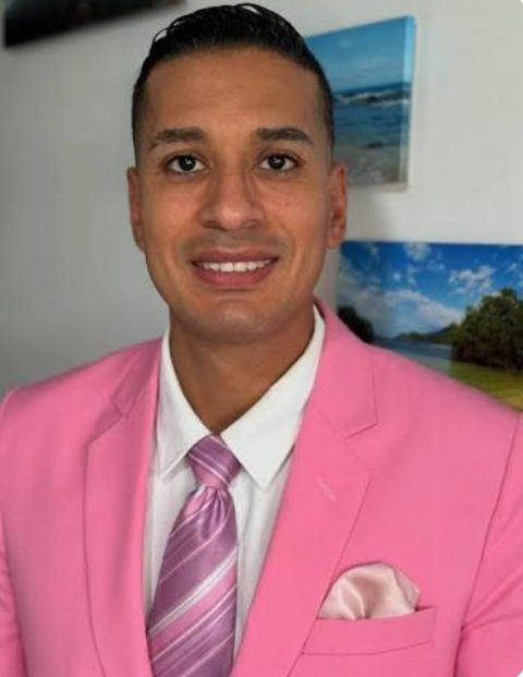 El periodista, Barry Cartaya, no fue despedido de VTV; simplemente se encuentra de vacaciones. Es importante aclarar la situación ante los rumores.