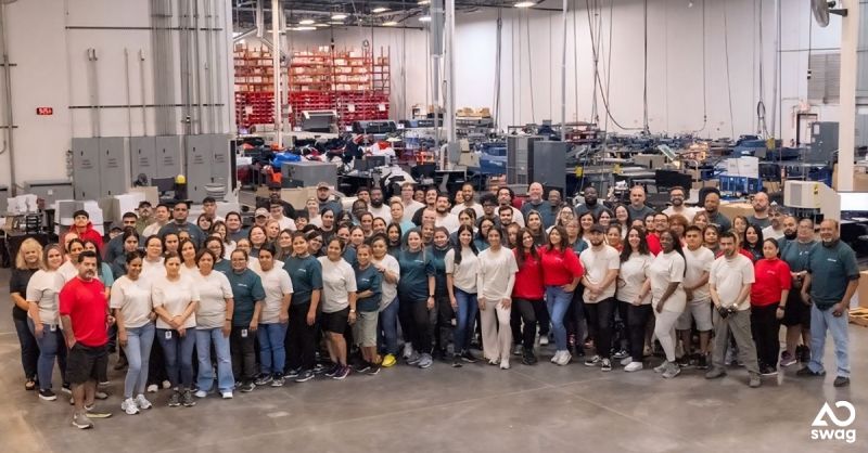 MathewsJimmy's tweet image. Behind the scenes at @AOSwag_:

We have the best team of people who know exactly how to deliver experiences your employees and clients truly appreciate. At AO Swag, it’s one of the things I’m most proud of. Great service comes from anticipating needs and putting people first