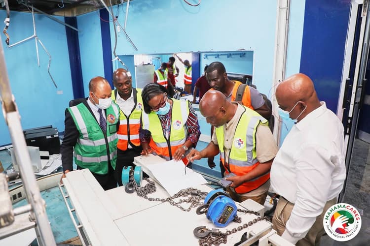 Truthayt's tweet photo. The Ghana Medical Trust Fund is actively supervising the restoration of the Catheterisation (Cath) Laboratory at the National Cardiothoracic Centre of the Korle Bu Teaching Hospital.
#TruthHub https://t.co/AkvPBsbThH
