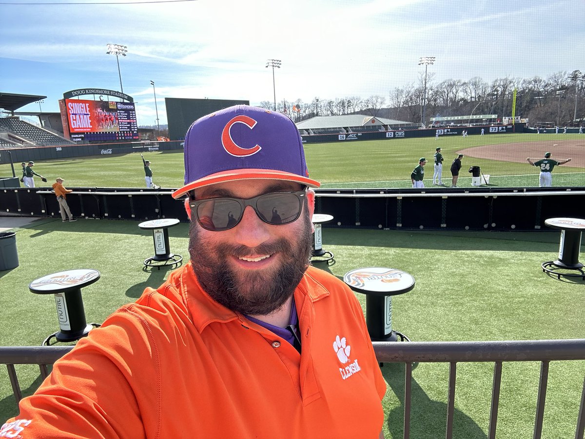BrianLaw1987's tweet photo. Game 4. @ClemsonBaseball #LFG #Team129 https://t.co/ebjTxmYcpd