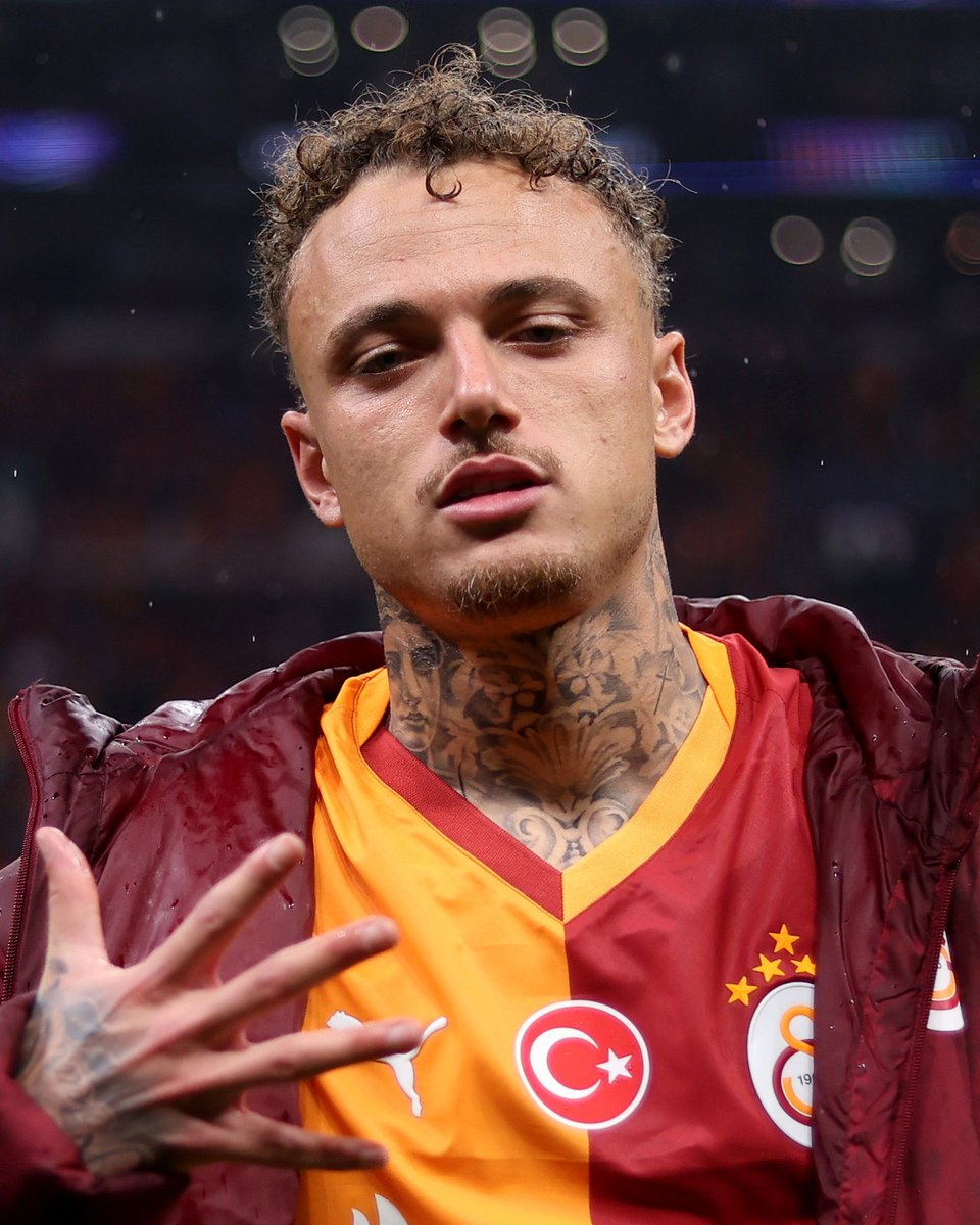 AVRUPA FATİHİYMİŞ 
GALAJDJSJSANANIZI
NKFSİKSİNVAS
GALATASARAY