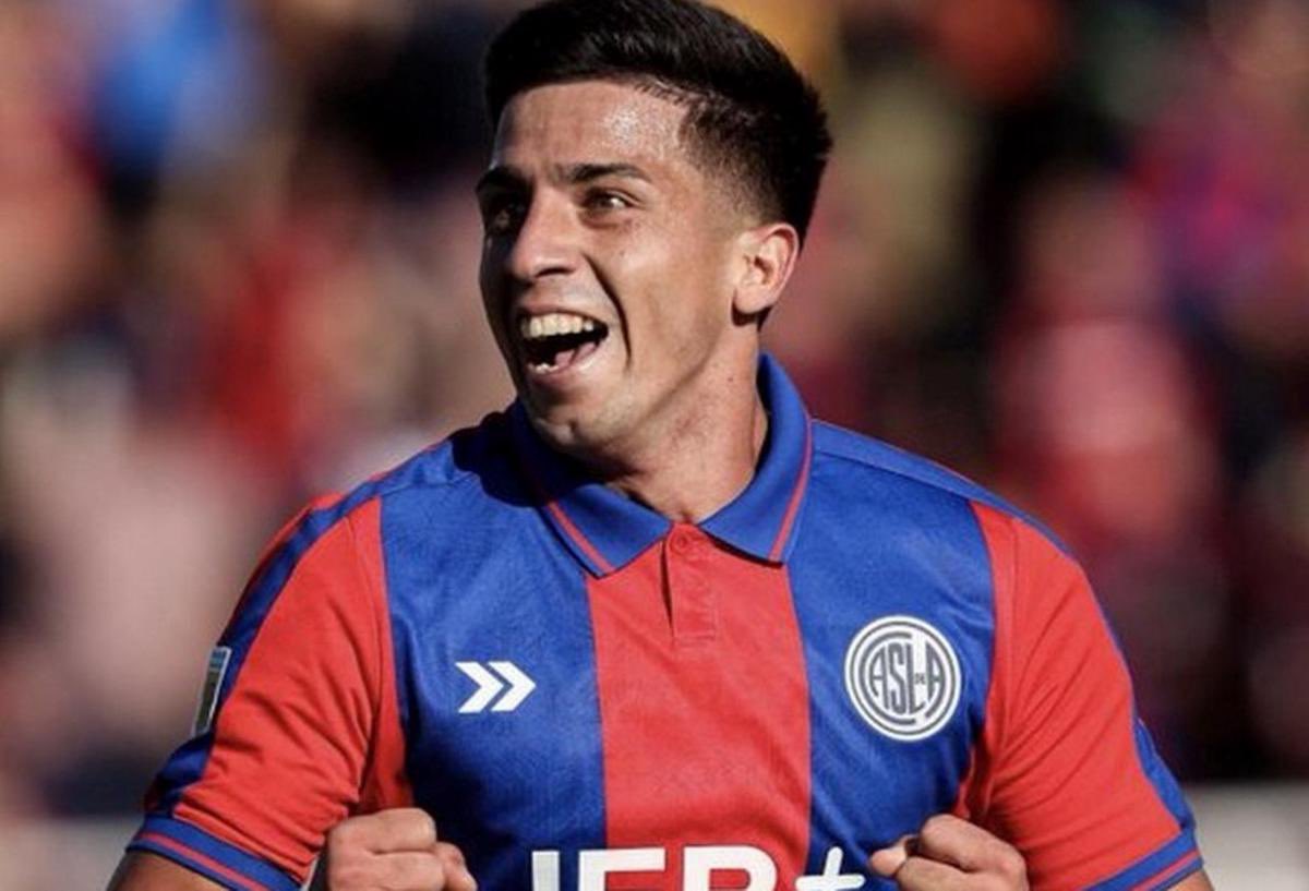 resenhaflutt's tweet image. 🚨 Fluminense desiste da contratação do atacante Alexis Cuello

O San Lorenzo comunicou que só libera o atleta pelo valor da multa de US$ 6 milhões, com isso, o tricolor decidiu sair da negociação

🗞️ @CLMerlo